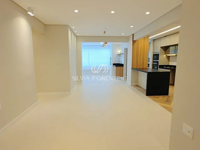 Imagem: O apartamento possui 3 Dormitórios, 1 Suíte, 2 Banheiros,