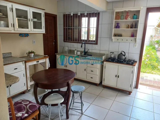 Imagem 8: Casa com Piscina e 06 Dormitórios na Praia da Pinheira