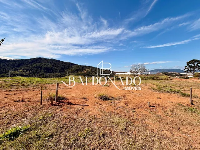 Imagem 2: Terreno a Venda em Extrema Mg, com Área de 300M², Ótimo Potencial de Crescimento