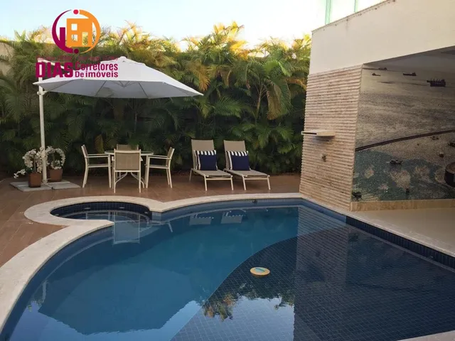 Imagem 11: Vendo belíssima casa com 580m² mobiliada e decorada, energia solar, piscina, 4 suítes