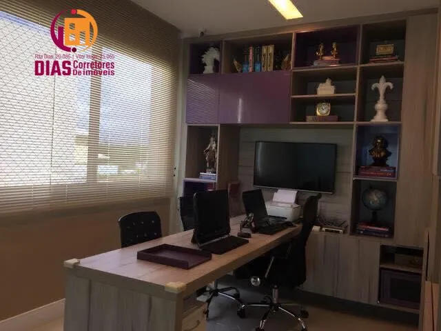 Imagem 12: Vendo belíssima casa com 580m² mobiliada e decorada, energia solar, piscina, 4 suítes