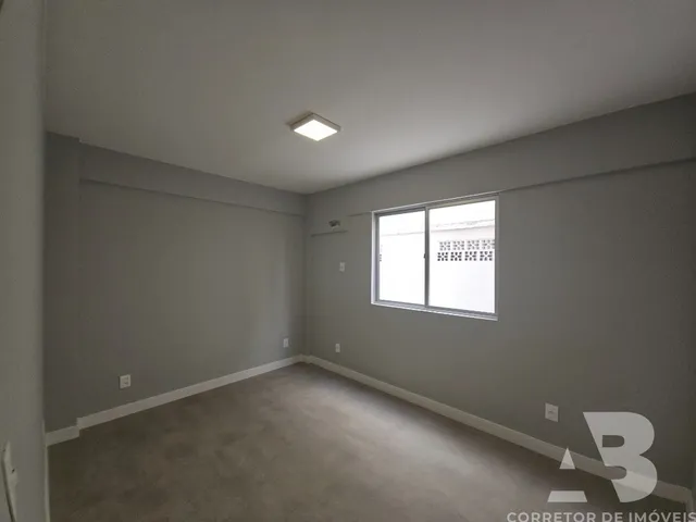 Imagem 14: Aluguel de Apartamento no Centro de Balneário Camboriú-Sc: 3 Quartos, 1 Suíte, 2 Banheiros, 1 Vaga - 128,97M²