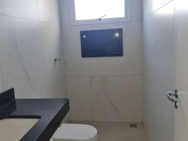 Imagem 7: Cobertura duplex de 205 m², com 4 quartos (2 suítes), 2 vagas de garagens soltas e