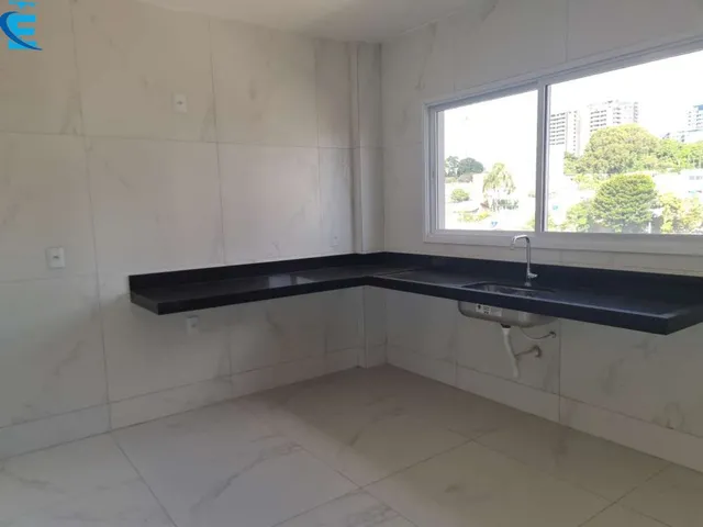 Imagem 4: Cobertura duplex de 205 m², com 4 quartos (2 suítes), 2 vagas de garagens soltas e