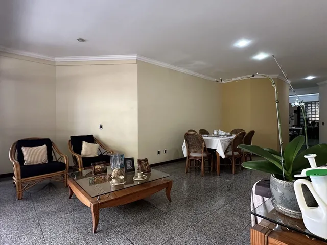Imagem 9: Apartamento 4 Suítes com 250 M² para Retrofit e 2 Vagas À Venda