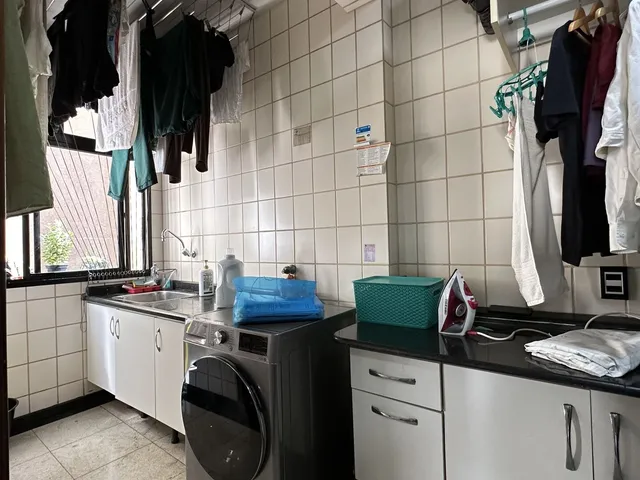 Imagem 16: Apartamento 4 Suítes com 250 M² para Retrofit e 2 Vagas À Venda