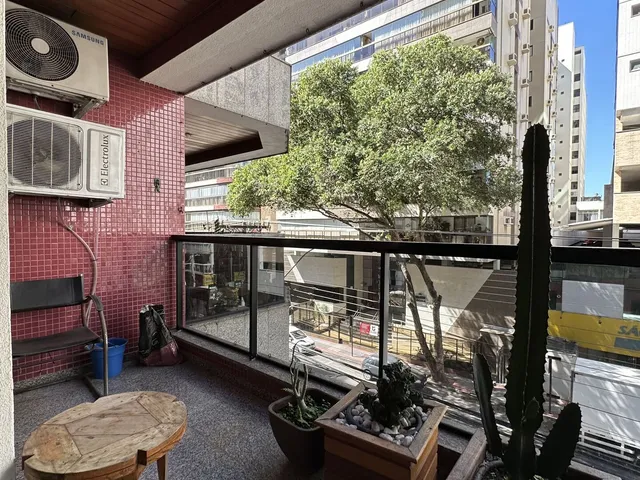 Imagem 12: Apartamento 4 Suítes com 250 M² para Retrofit e 2 Vagas À Venda