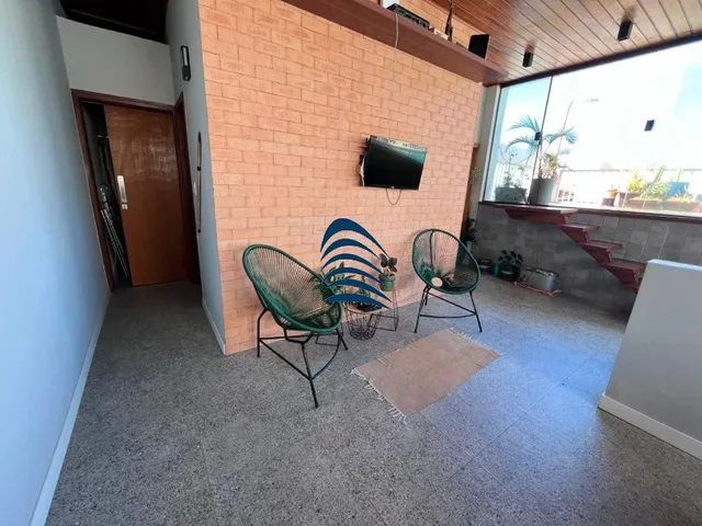 Imagem 10: Cobertura duplex com 203 m² de área total no Costa Azul, ideal para quem busca alto