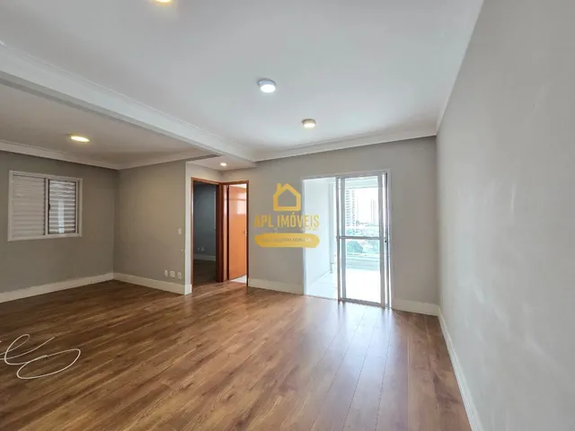 Imagem: O apartamento possui 1 Dormitório, 2 Banheiros, 1 Vaga na