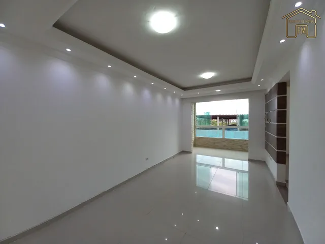 Imagem: Apartamento com 3 Quartos e Varanda à Venda