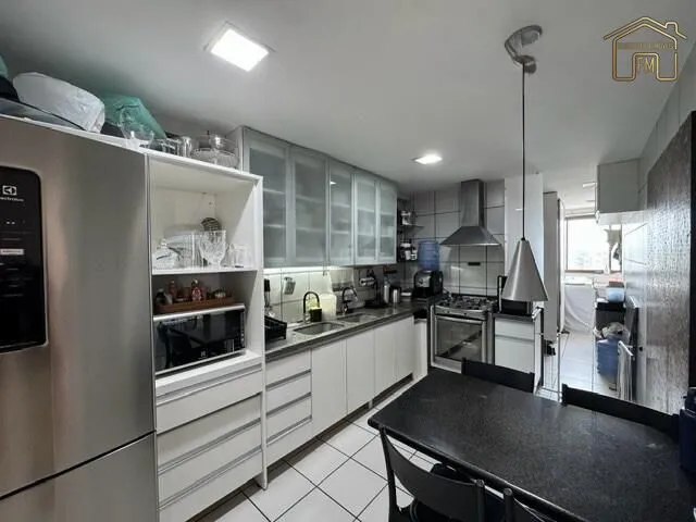 Imagem 4: Vendo excelente apartamento a beira mar de Olinda, nascente em andar alto com vista para