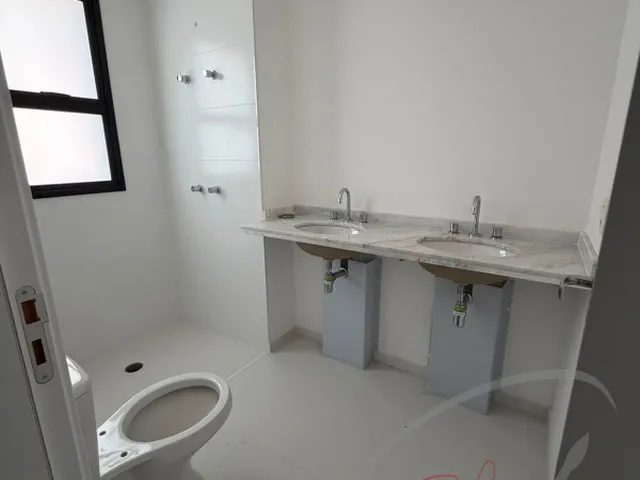 Imagem 14: Apartamento de Luxo na Vila São Francisco: 3 Quartos, 3 Suítes, 3 Salas, 4 Banheiros, 4 Vagas na Cidade de Osasco-Sp