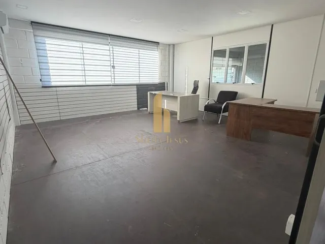 Imagem 2: Galpão para Locação Comercial/Industrial em Camboriú!
