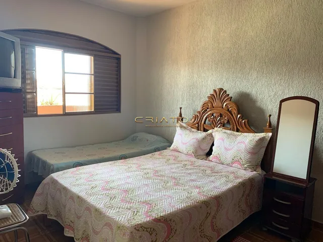 Imagem 8: Sobrado com 4 Quartos na Vila Góis, Próximo a Upa 24Hs de Anápolis