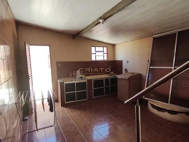 Imagem 13: Excelente Oportunidade para Investidores: Duas Casas no Mesmo Terreno