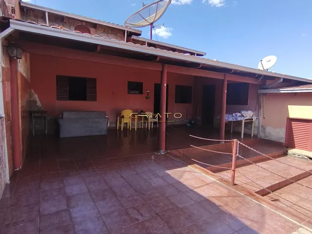 Imagem 4: Excelente Oportunidade para Investidores: Duas Casas no Mesmo Terreno