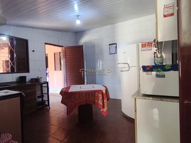 Imagem 7: Excelente Oportunidade para Investidores: Duas Casas no Mesmo Terreno