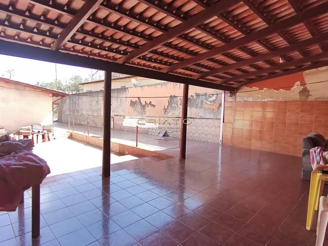 Imagem 12: Excelente Oportunidade para Investidores: Duas Casas no Mesmo Terreno