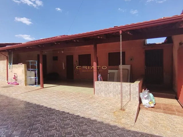 Imagem 6: Excelente Oportunidade para Investidores: Duas Casas no Mesmo Terreno