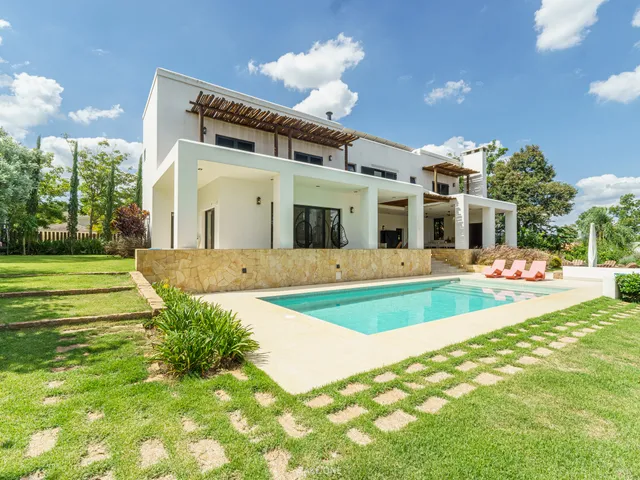 Imagem: Casa no condomínio Fazenda Vila Real para