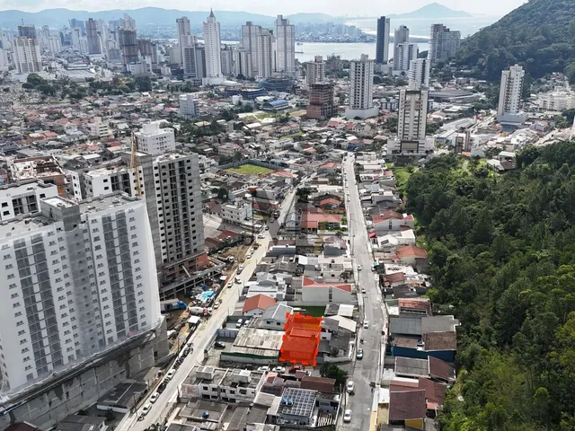 Imagem: Terreno no Bairro Fazenda, Itajaí/Sc