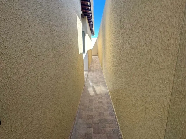 Imagem 2: Casa com 3 Quartos À Venda - Bairro São José - Juazeiro do Norte/Ce