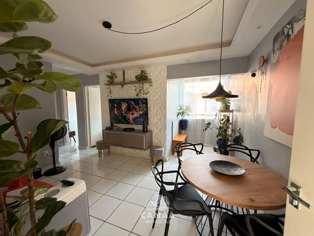 Imagem: O apartamento possui 2 Dormitórios, 1 Banheiro, 1 Vaga na