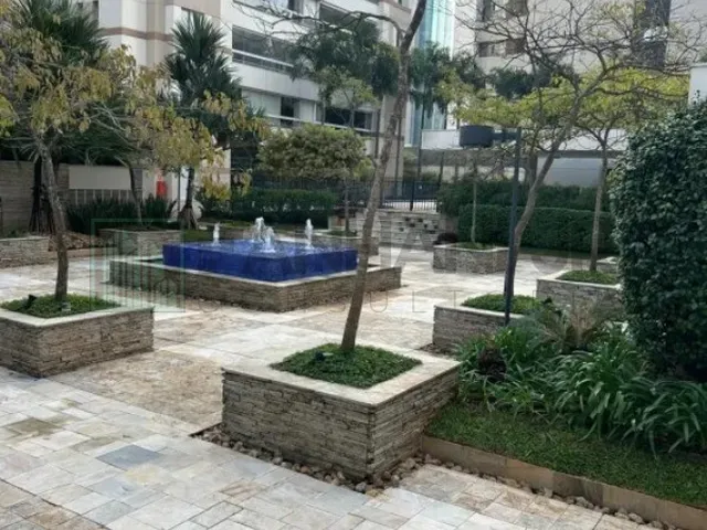 Imagem 11: Apartamento Mobiliado no Itaim Bibi: 3 Quartos, 3 Suítes, 3 Salas, 5 Banheiros, 2 Vagas