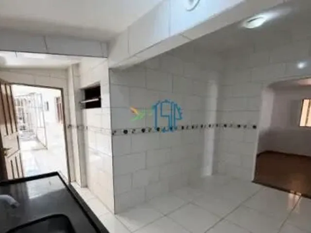 Imagem 3: Casa À Venda no Pitimbu com Amplo Quintal e Área Gourmet