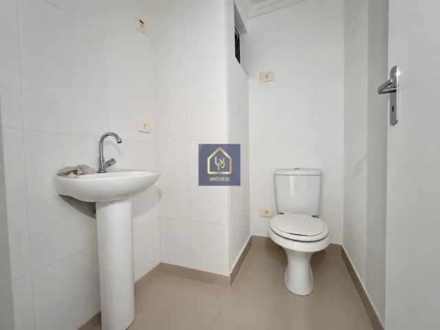 Imagem 7: Sala Comercial P/ Venda. São 30 M² Privativos por R$ 130.000 no Bairro Centro em Curitiba/Pr