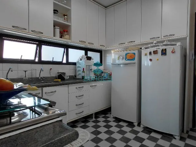 Imagem 5: Apartamento para locação em Ondina com 144m², 3 suítes, vista mar e 3 vagas