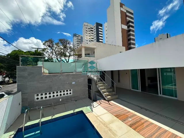 Imagem: Casa térrea à venda na Pituba com 380m²