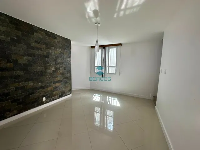 Imagem 8: Casa térrea à venda na Pituba com 380m², 4 quartos, 2 suítes e piscina