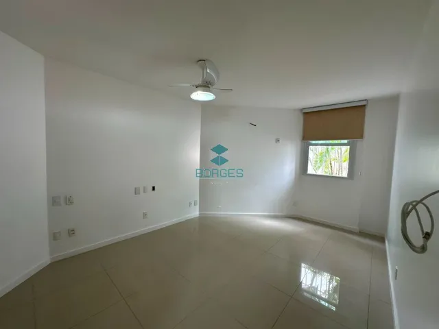 Imagem 11: Casa térrea à venda na Pituba com 380m², 4 quartos, 2 suítes e piscina