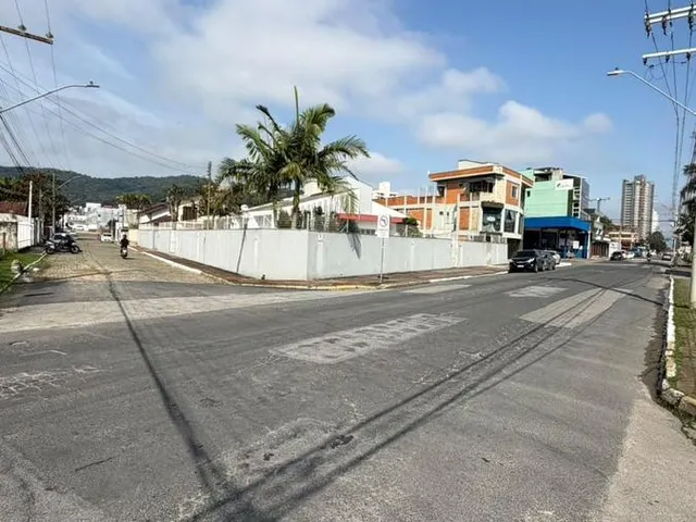 Imagem 6: Ampla Casa com 7 Quartos para Locação no Bairro Dom Bosco, em Itajaí/Sc