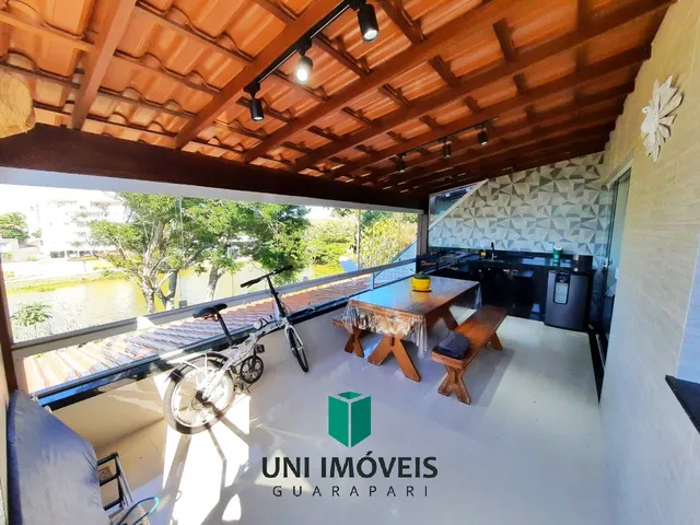 Imagem: O apartamento possui 3 Dormitórios, 1 Suíte, 1 Banheiro,