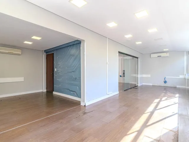 Imagem 5: Pfs 47 Sala 316 Sala comercial com 4 banheiros