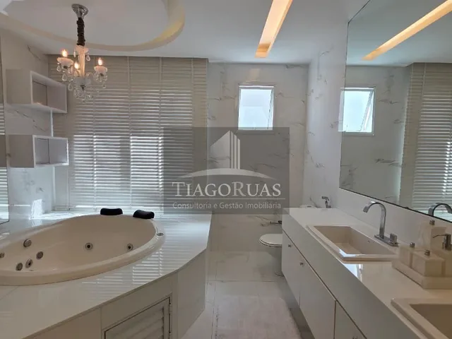 Imagem 4: Luxuosa Mansão no Alphaville Salvador 2 - Casa em Condomínio de Alto Padrão à Venda