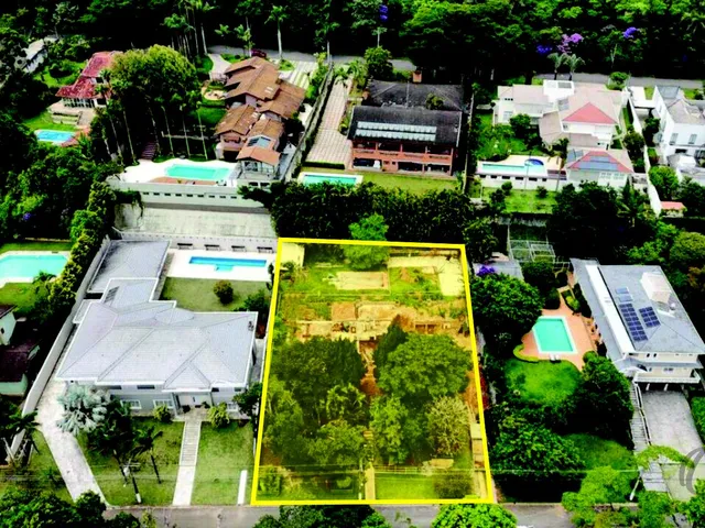 Imagem: Terreno com Projeto Aprovado em Condomínio
