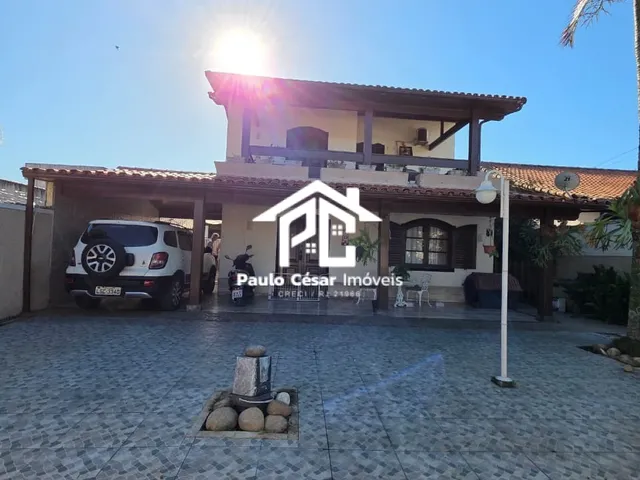 Imagem 1: Excelente casa duplex, composta por: parte superior: 02 quartos, sendo 01 suíte com