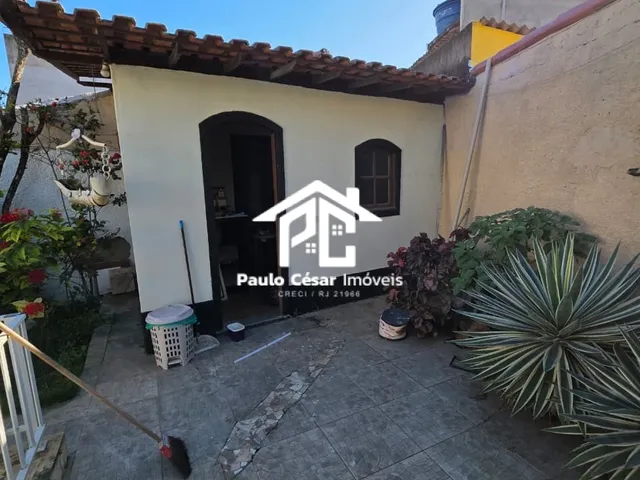 Imagem 12: Excelente casa duplex, composta por: parte superior: 02 quartos, sendo 01 suíte com