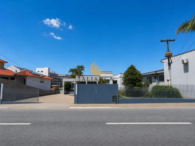 Imagem 14: Prédio Comercial em Centro, São José/Sc