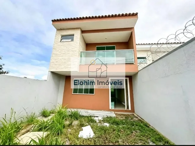 Imagem: Casa Duplex com Quintal à Venda