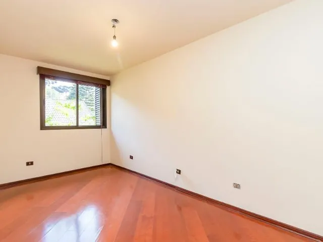 Imagem 4: Casa Residencial em Curitiba - Paraná, Vista Alegre