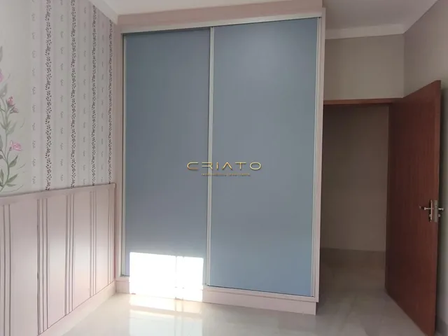 Imagem 8: Excelente Casa de 3 Quatros com Suíte, no Bairro Campos do Jordão em Anápolis