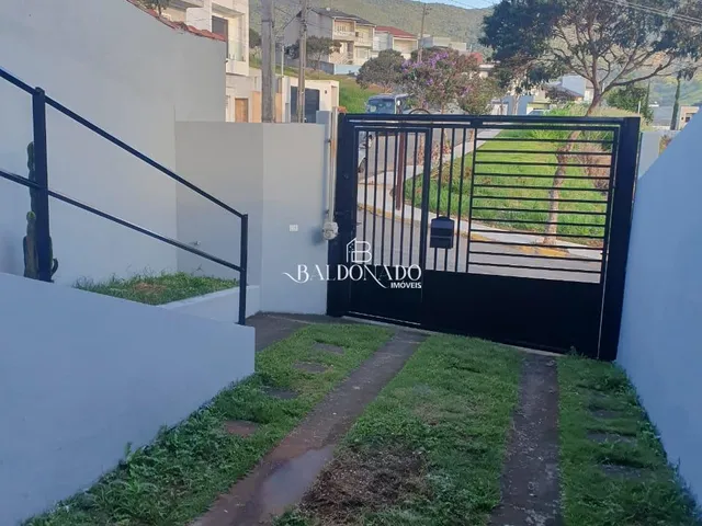 Imagem 2: CASA A VENDA EM EXTREMA MG COM 86 M² E 2 SUITES 2KM DA CIDADE