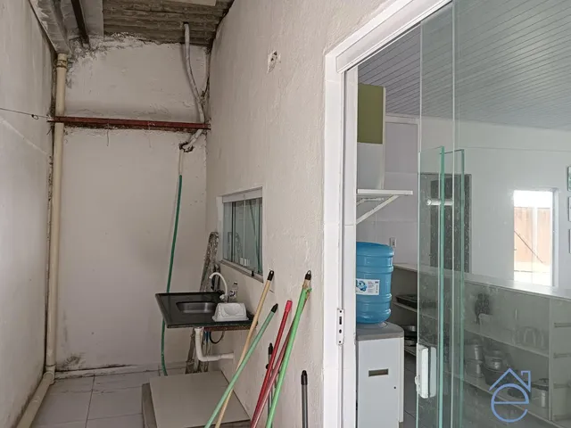 Imagem 2: Casa À Venda em Barra de São Miguel, 4 Quartos, Sendo 2 Suítes, Sala e Cozinha