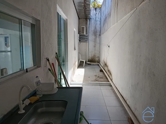 Imagem 9: Casa À Venda em Barra de São Miguel, 4 Quartos, Sendo 2 Suítes, Sala e Cozinha