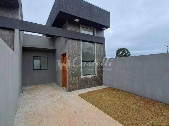 Imagem 2: Casa para a Venda no Bairro Uvaranas, em Ponta Grossa - Pr
