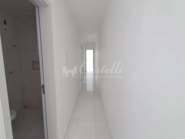 Imagem 7: Casa para a Venda no Bairro Uvaranas, em Ponta Grossa - Pr
